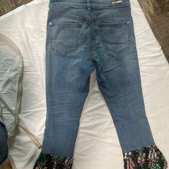 Pilcro Ankle Lace Cuff Jeans - Picture 5 of 5